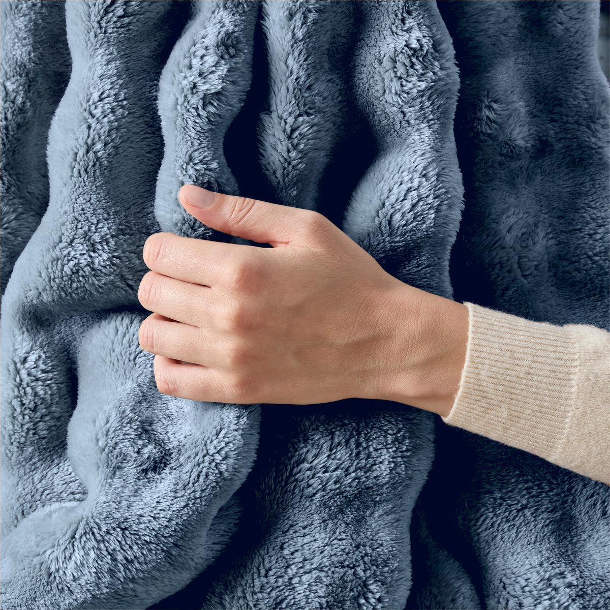 DKNY Solid Bubble Plush Throw