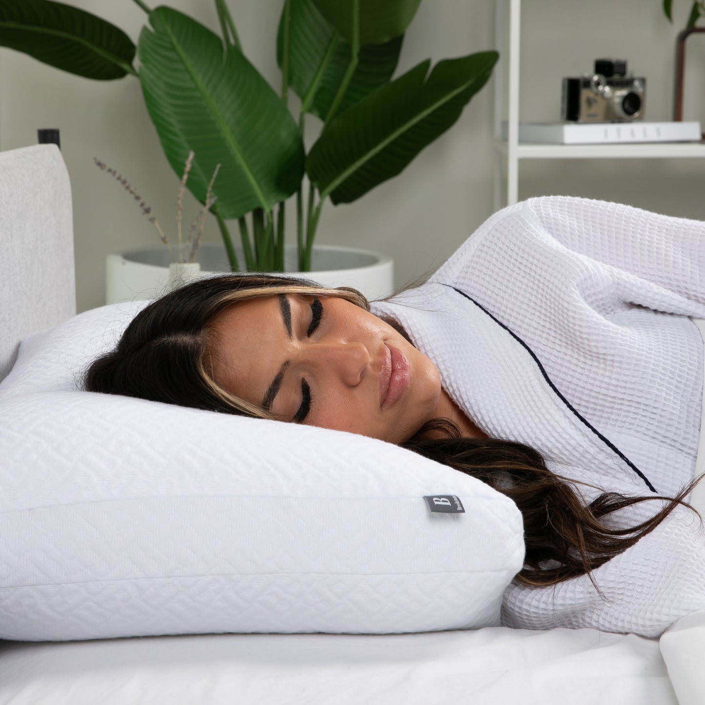 Brookstone TempSense Down Alternative Pillow – 2 Pack