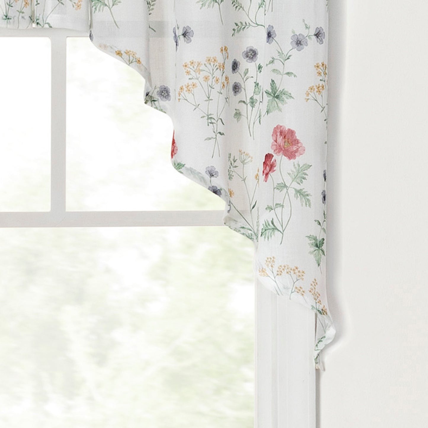 Martha Stewart Martha’s Garden Curtain Swag