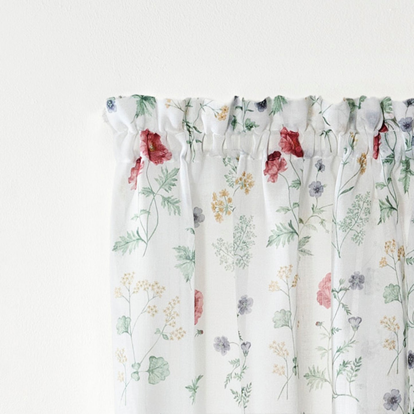 Martha Stewart Martha’s Garden Curtain Swag