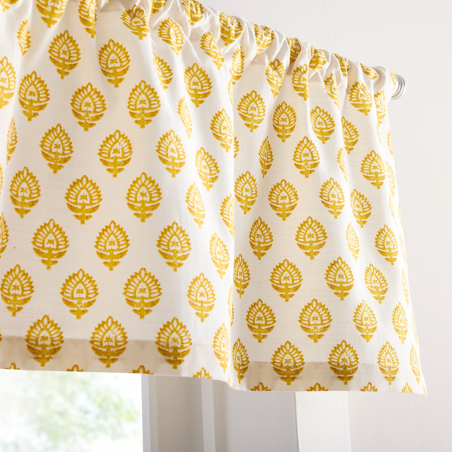 Curtainworks Kiara Valance and Tiers Set