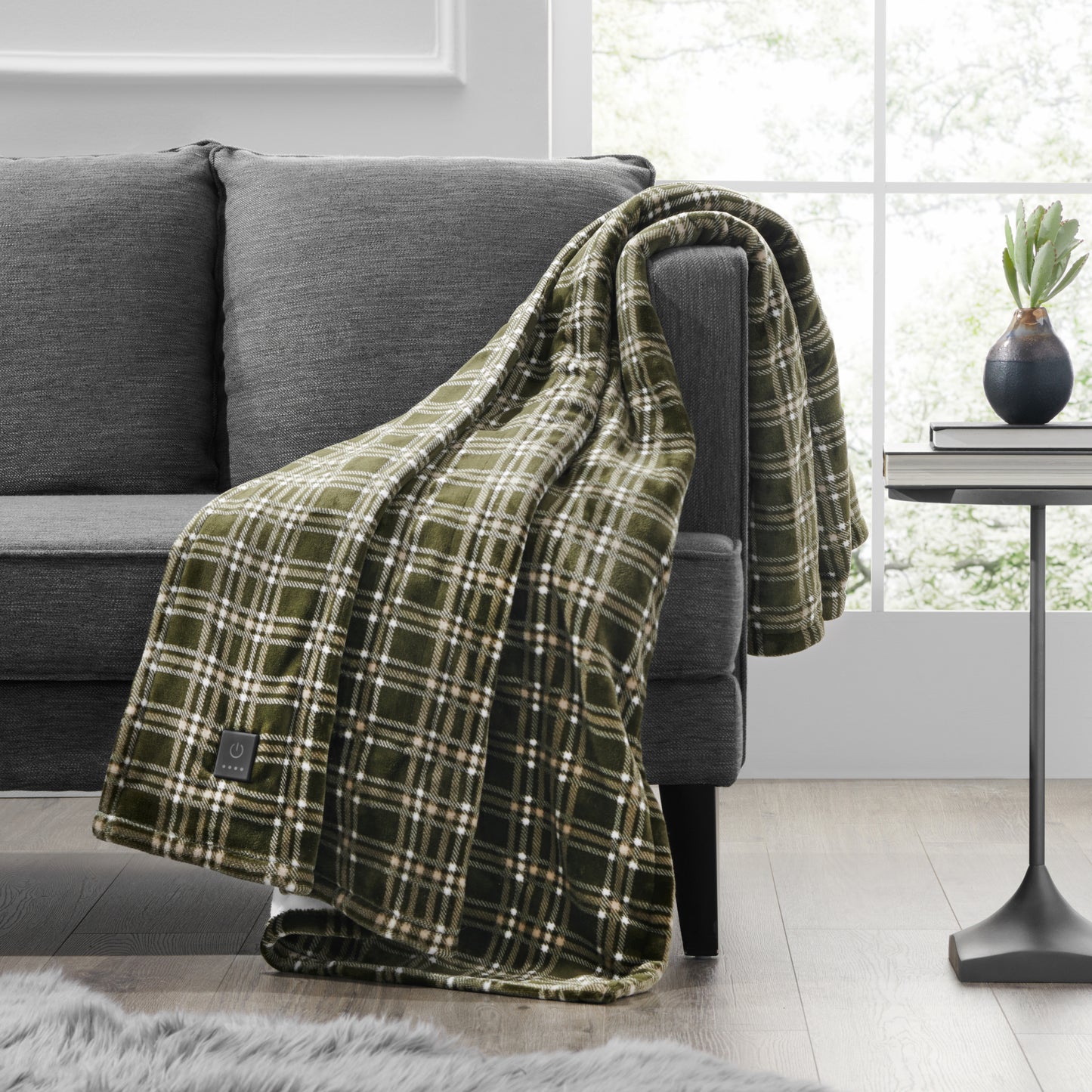 Brookstone Cozy Heated Plush Throw