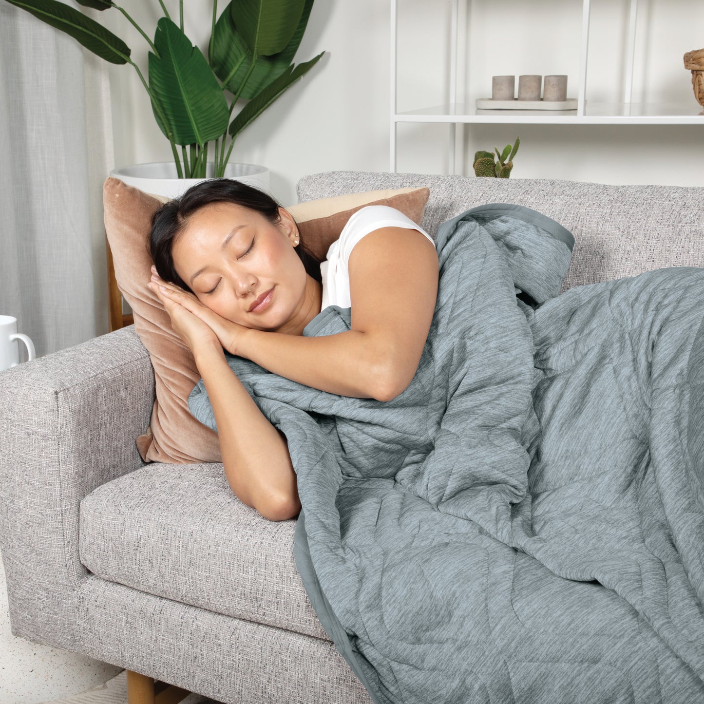 Brookstone Cooling Comfort Throw