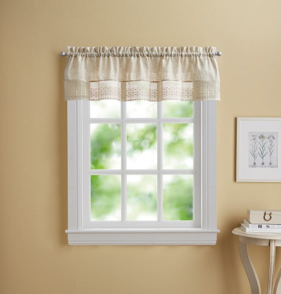 CHF Bridget Tail Small Window Curtain