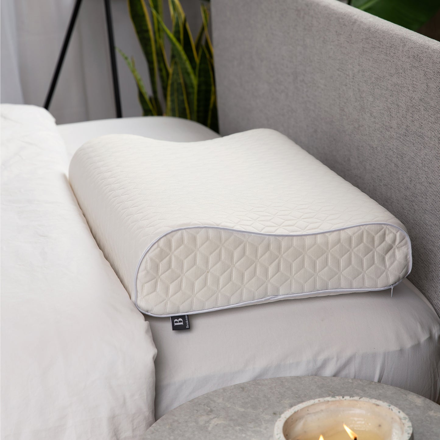 Brookstone Classic Contour Memory Foam Pillow