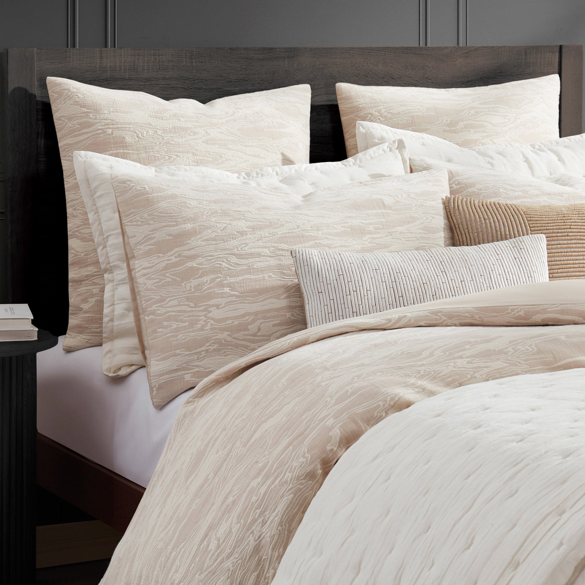 Donna Karan New shops York Guilded Duvet Cover and Accessories