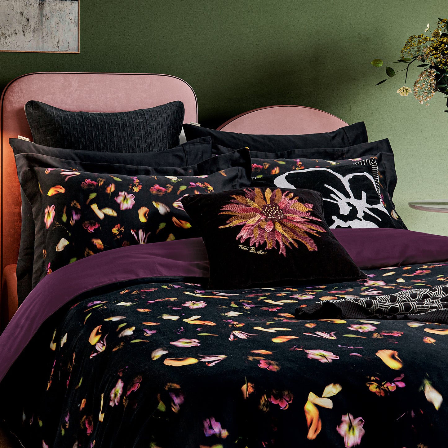 Ted Baker Scattered Floral Comforter Set