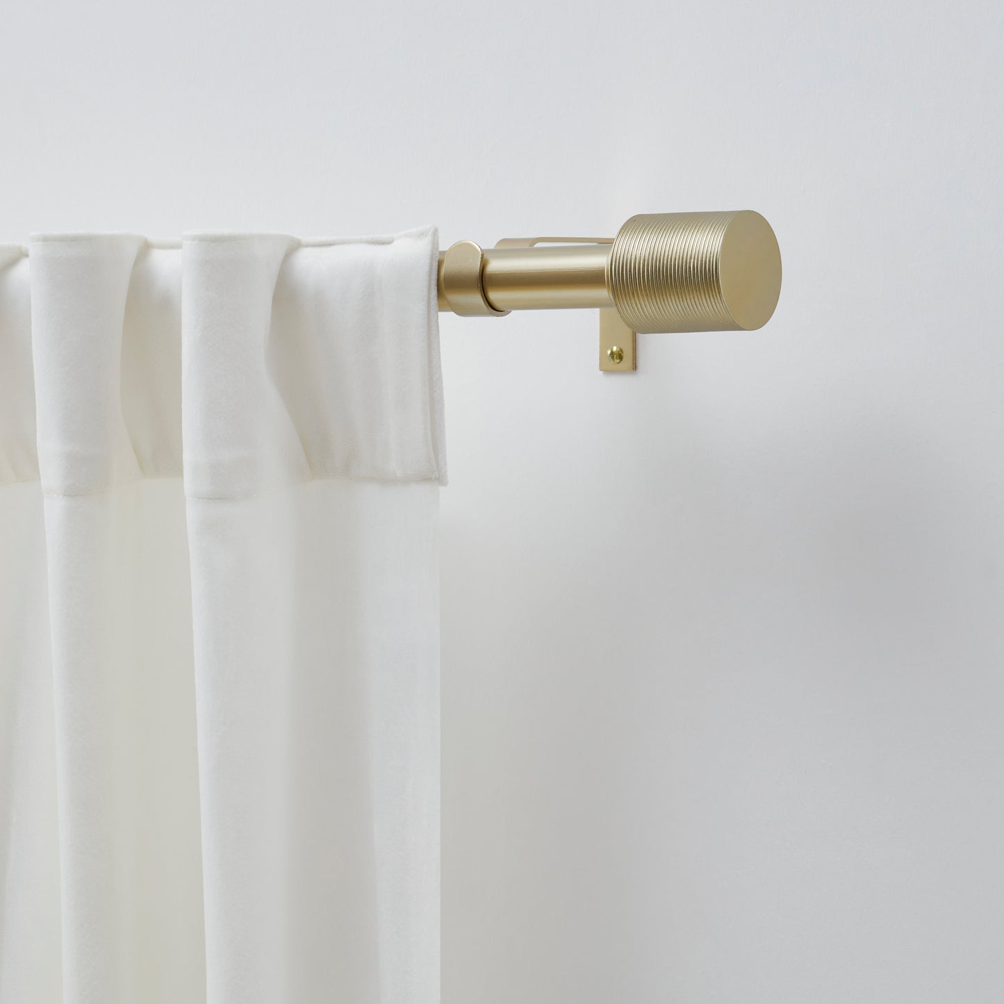 DKNY Fin Curtain Rod Set