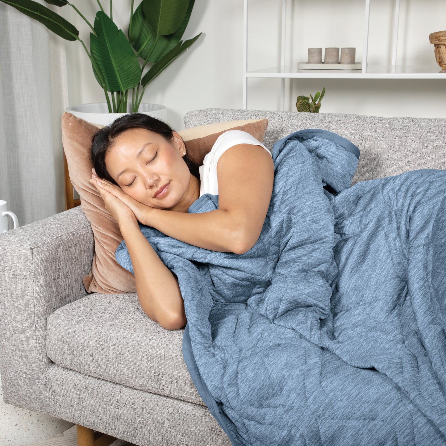 Brookstone Cooling Comfort Throw