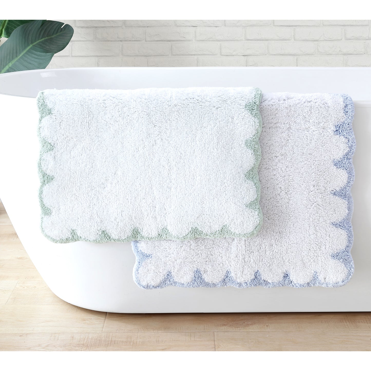 Peri Home Scallop Bath Rug