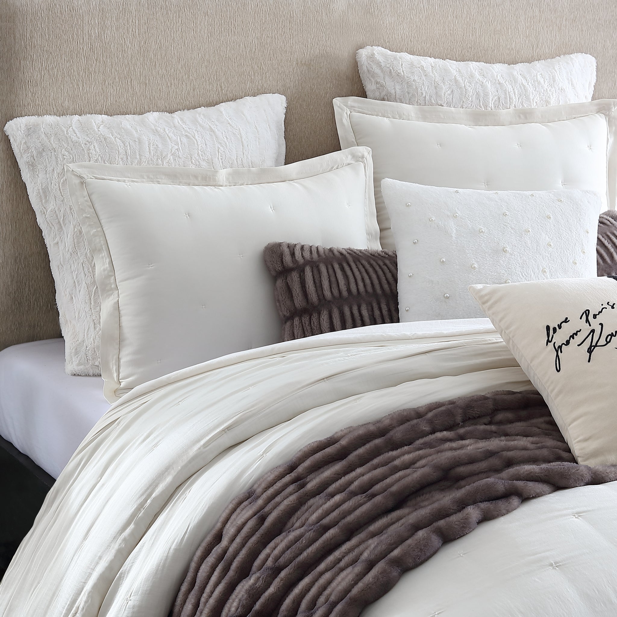 Karl Lagerfeld white shops and black 5 piece comforter set queen