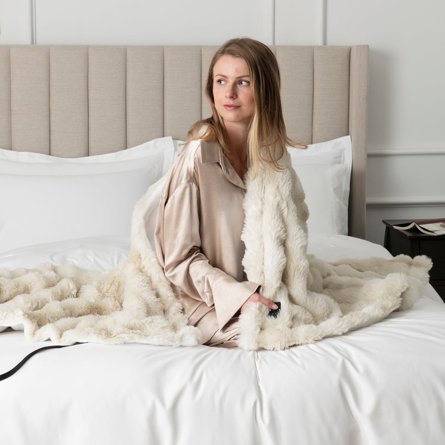 Brookstone Luxe Faux Fur Heated Throw