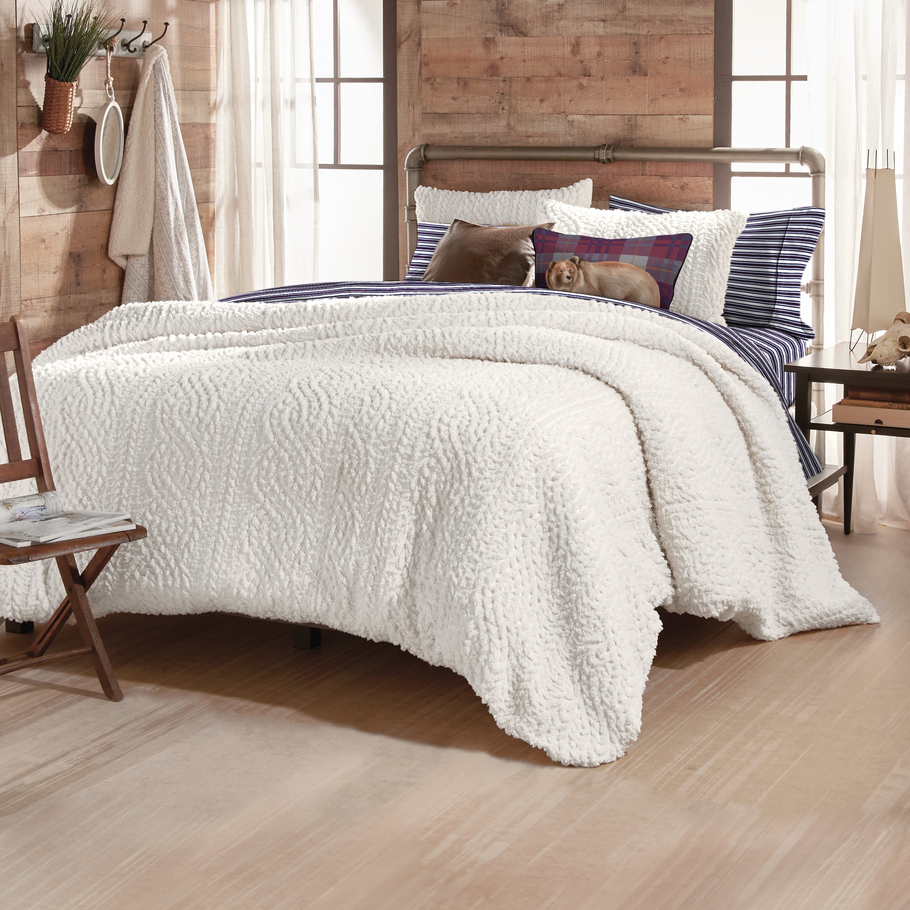 Ugg Devon Sherpa Full/Queen Reversible Comforter Set 99X90 2 Shams