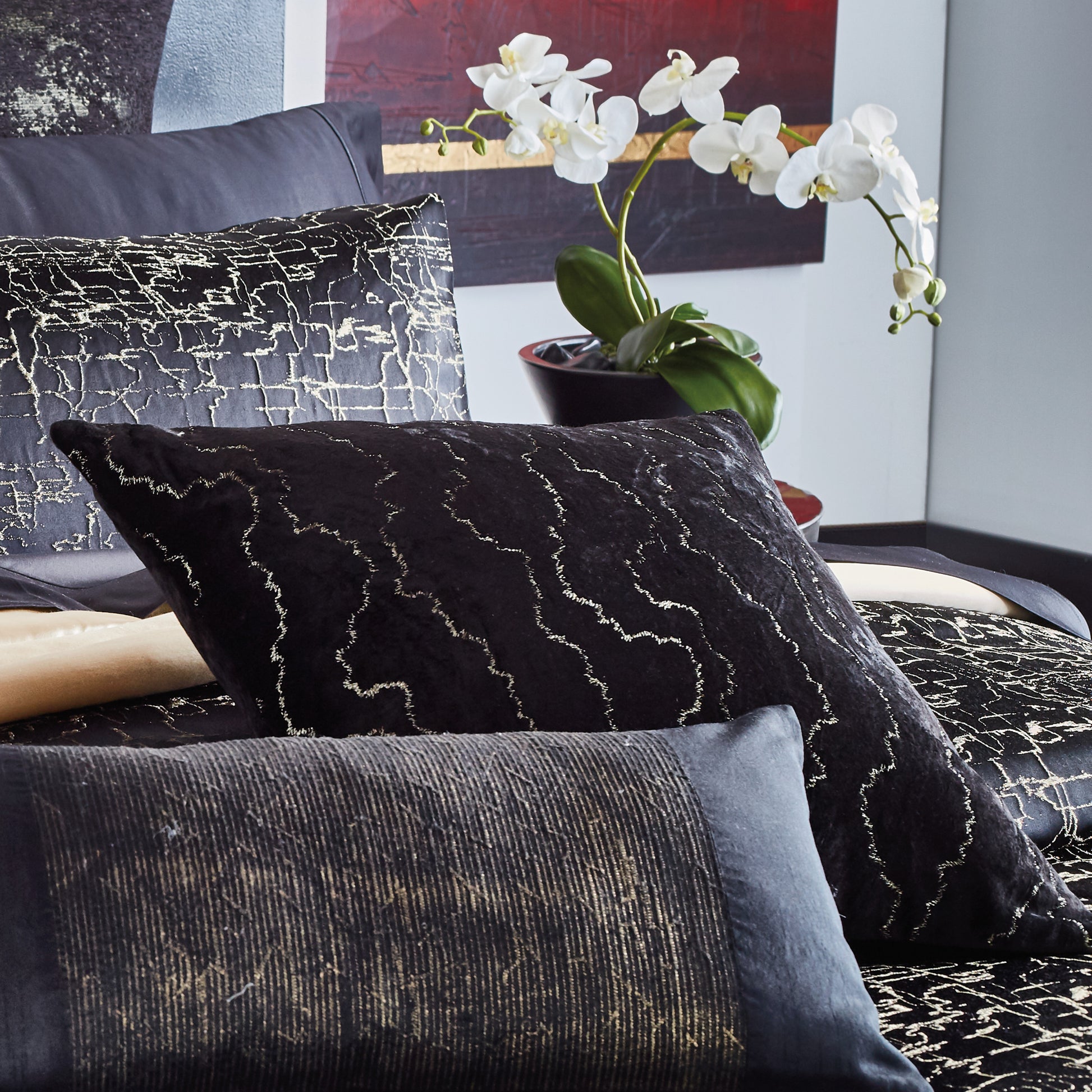 Donna Karan Black Onyx Bedding Collection Decorative Pillows