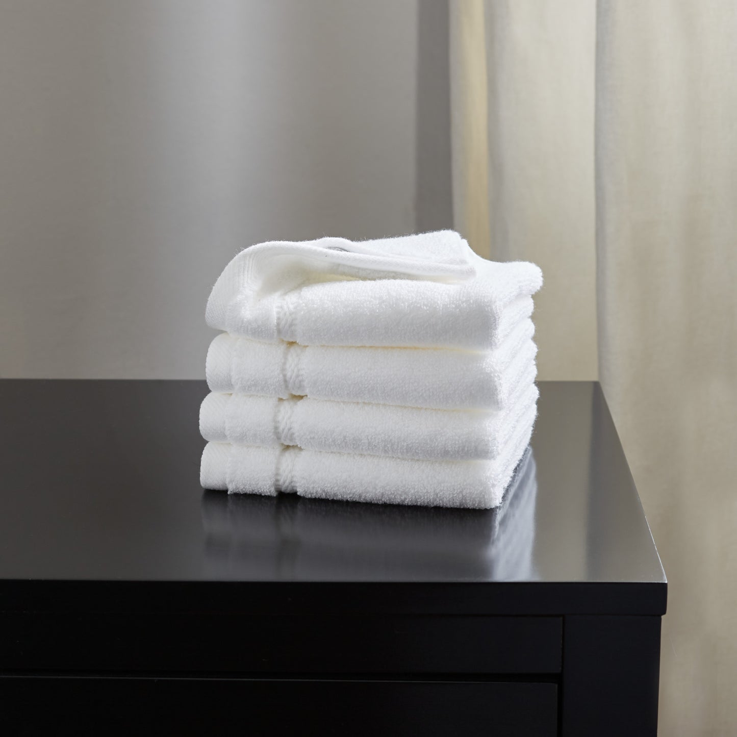 DKNY Ludlow Towels PLATINUM