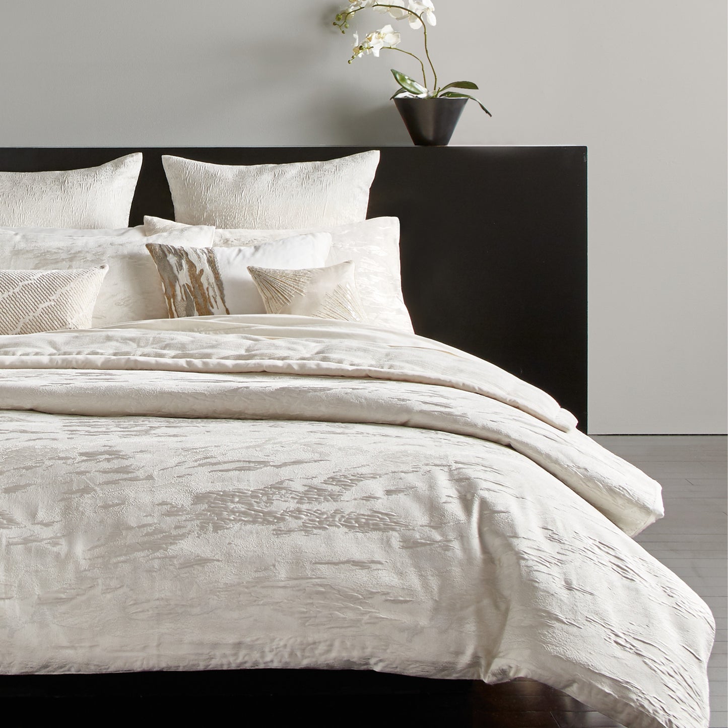 Donna Karan Seduction Duvet Bedding Collection