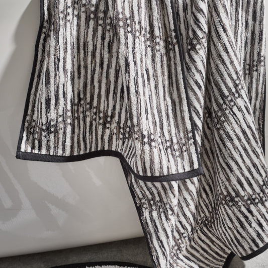 DKNY Dot Chevron Towels