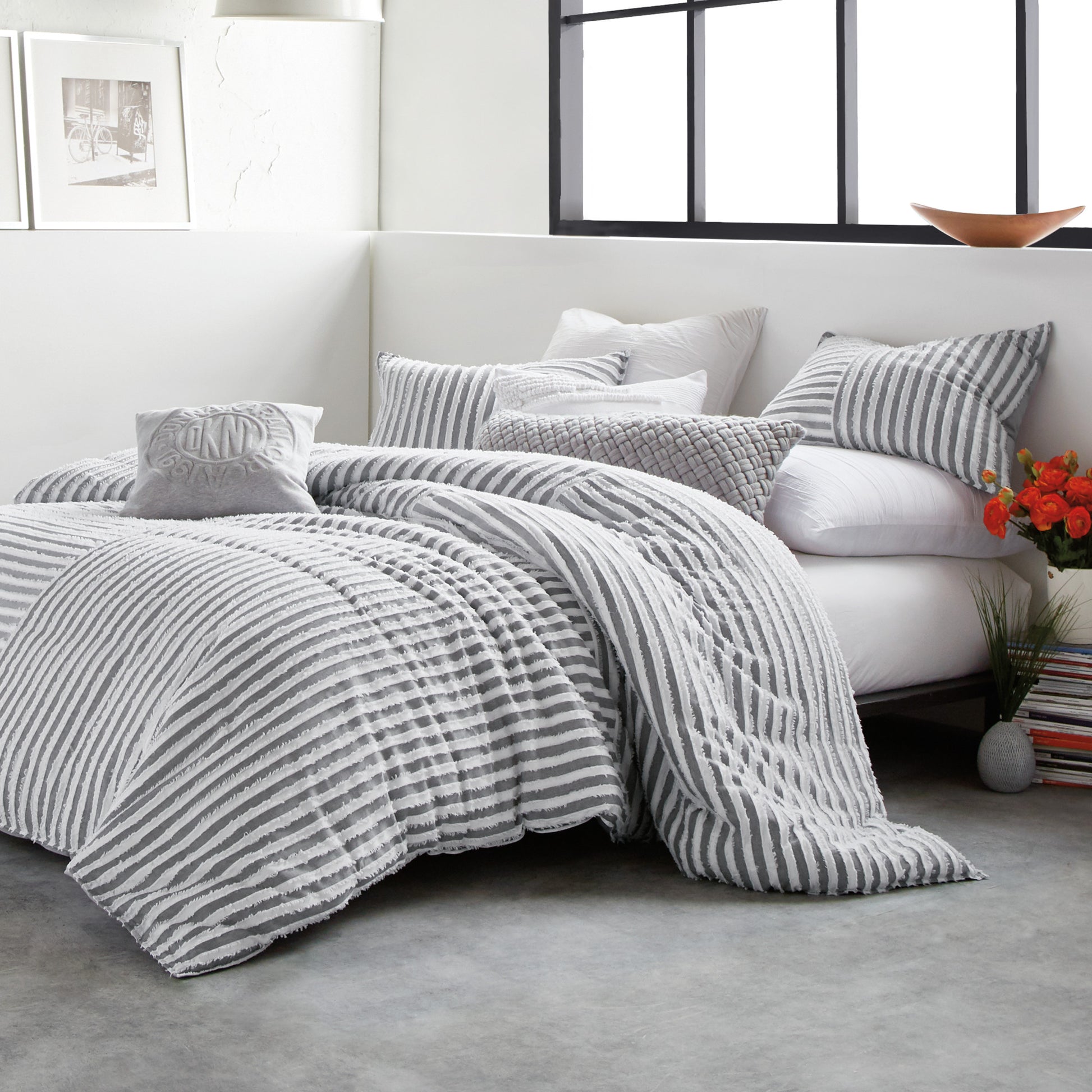 DKNY Clipped 2 Comforter Set