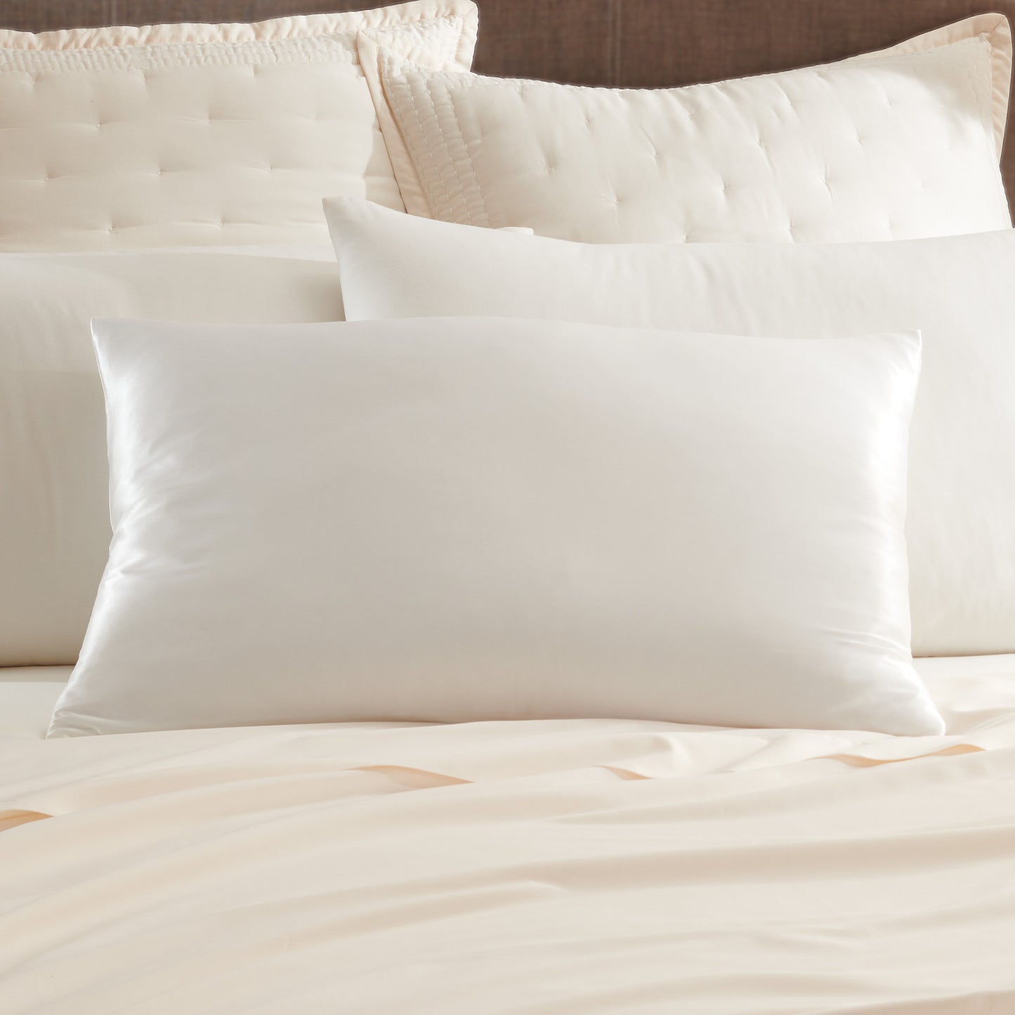 Donna Karan Essential Silky Pillowcase