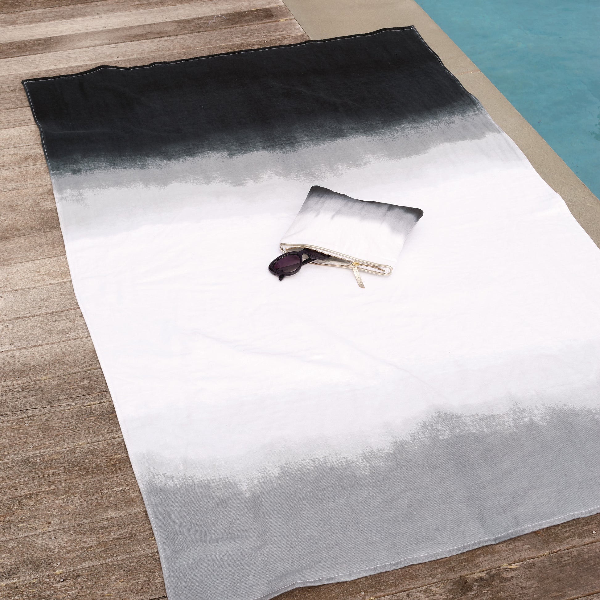 Michael Aram Dip Dye Ombre Beach Towel Black 