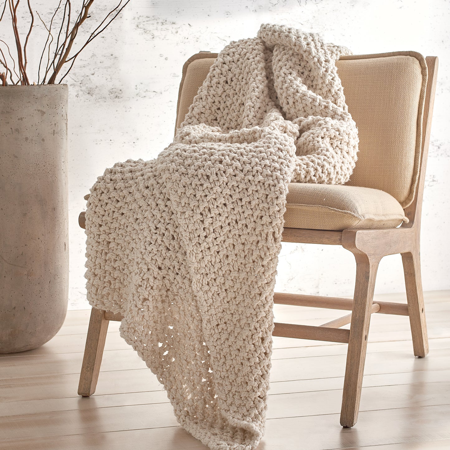 DKNY PURE Chunky Knit Throw Natural