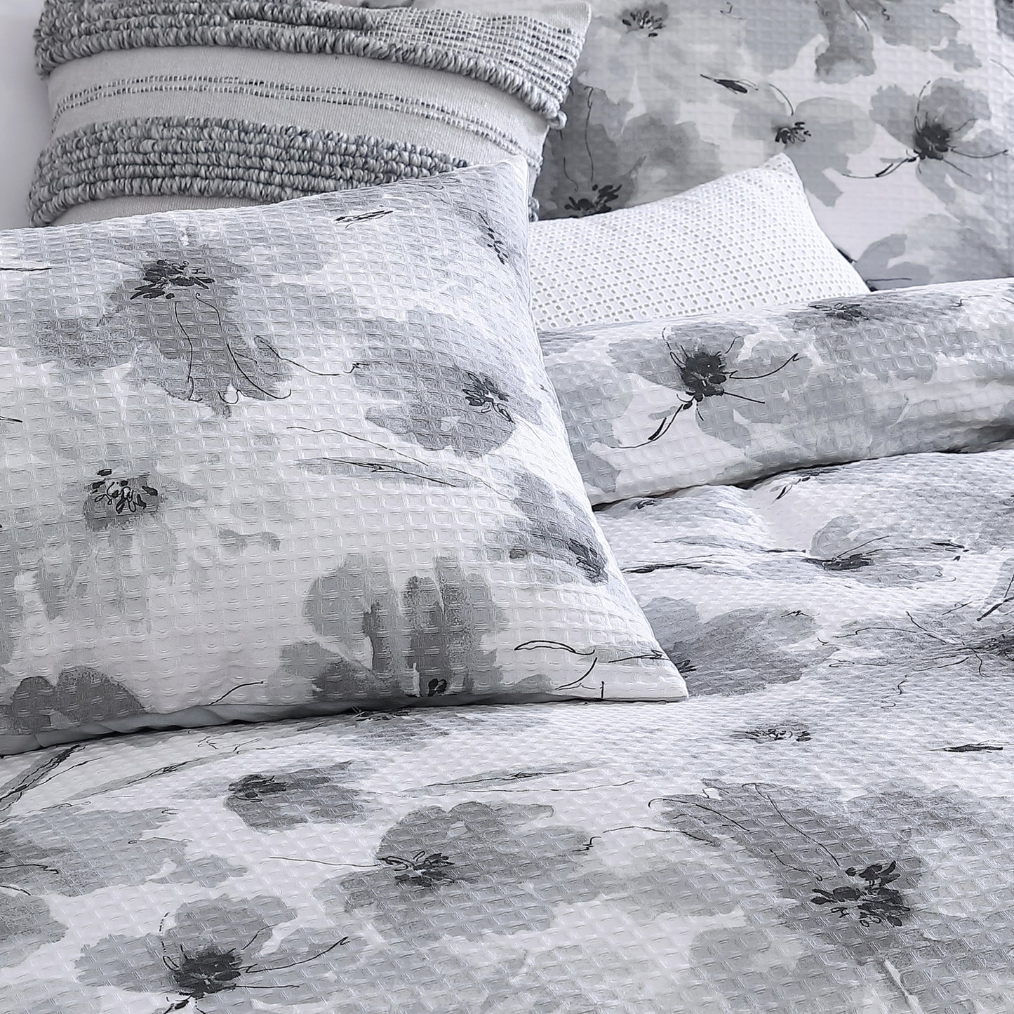 DKNY Modern Bloom Comforter Set